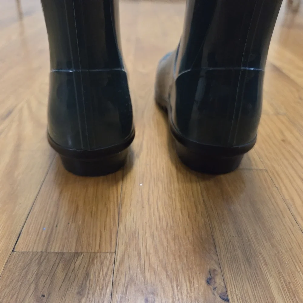 UGG K Raana Rain Boots Waterproof‎ Rubber Youth Kids Boy/Girl Sz 13 Pine Green